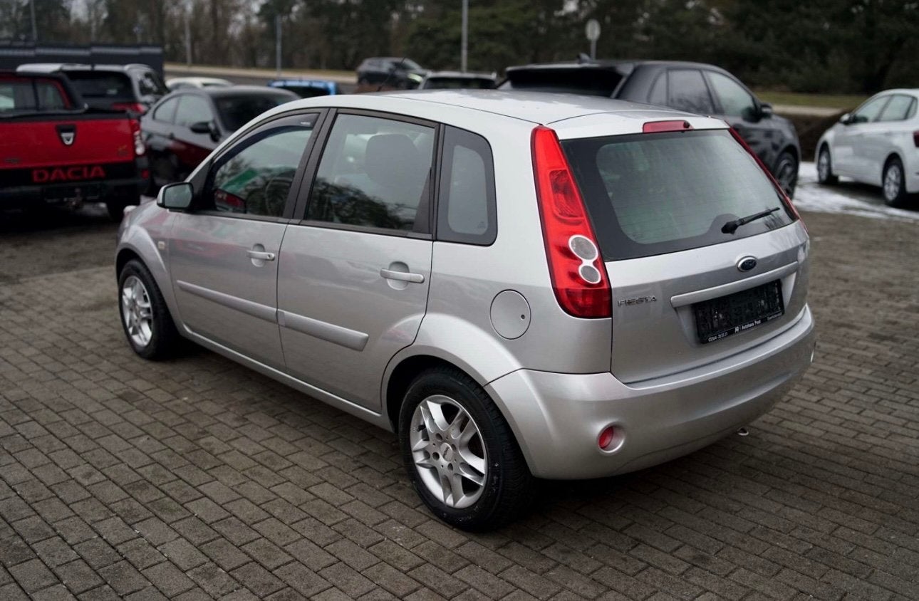 Ford fiesta met keuring verkoop en garantie, Voorwielaandrijving, Stof, 4 cilinders, Bedrijf