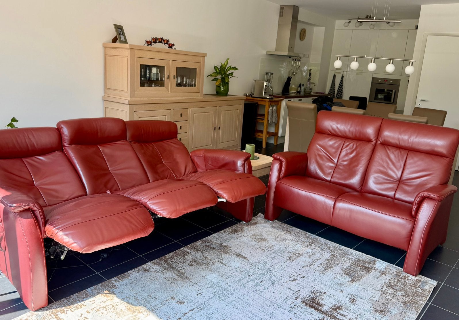 Volledig lederen salon 3+2 met 3 relaxen – samen €200, Huis en Inrichting, Ophalen, Driepersoons, Moderne relax zetel, Zo goed als nieuw