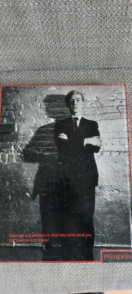 Andy Warhol 'giant size', Ophalen