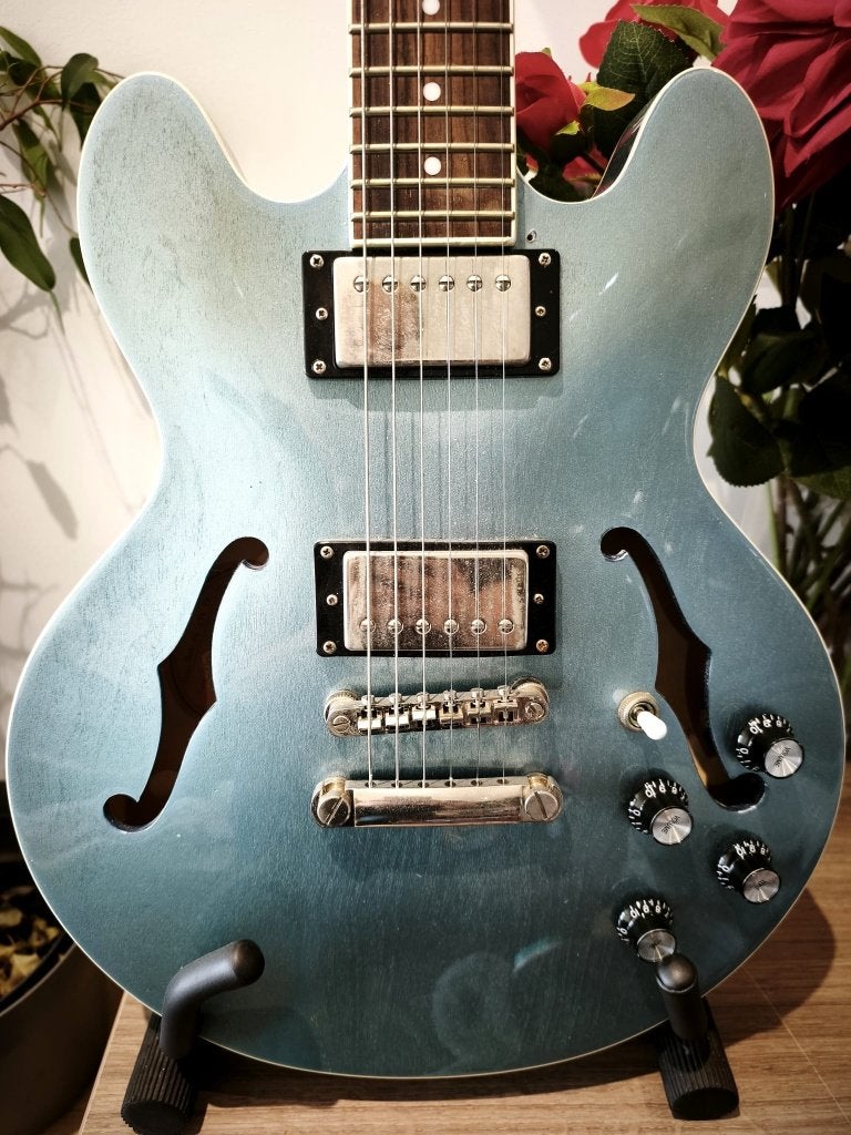 Epiphone ES339 - Pelham blue ltd edition, Muziek en Instrumenten, Ophalen of Verzenden, Zo goed als nieuw, Semi-solid body, Epiphone