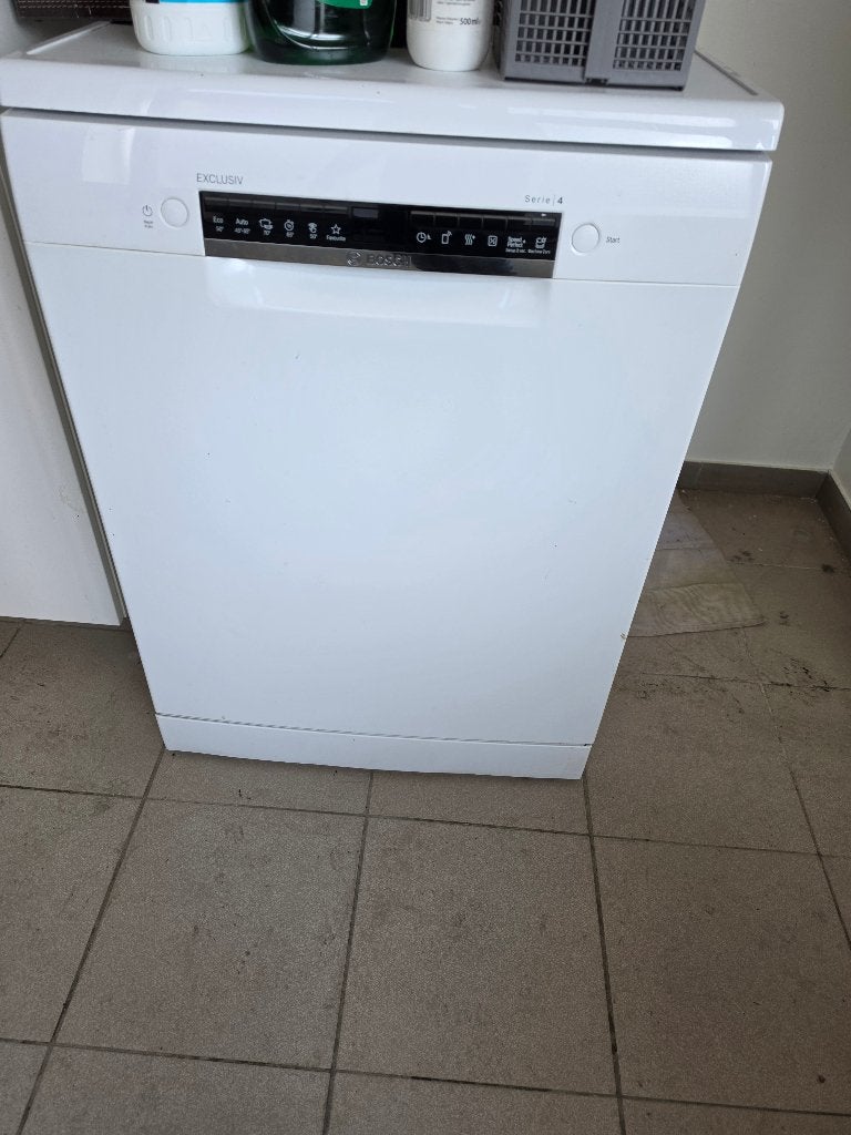 Lave-vaisselle Bosch serie 4, Electroménager, Lave-vaisselle, Classe énergétique A ou plus économe, 85 à 90 cm, Moins de 10 litres
