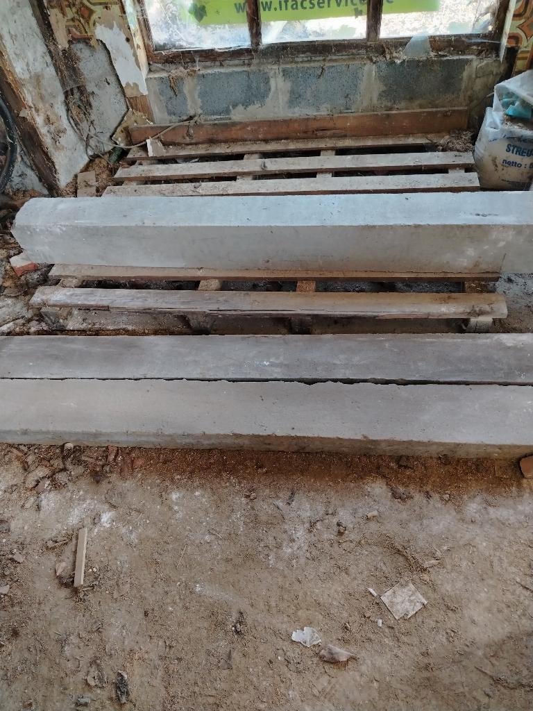 Betonnen balken, Doe-het-zelf en Bouw, Metselstenen, Zo goed als nieuw, Ophalen