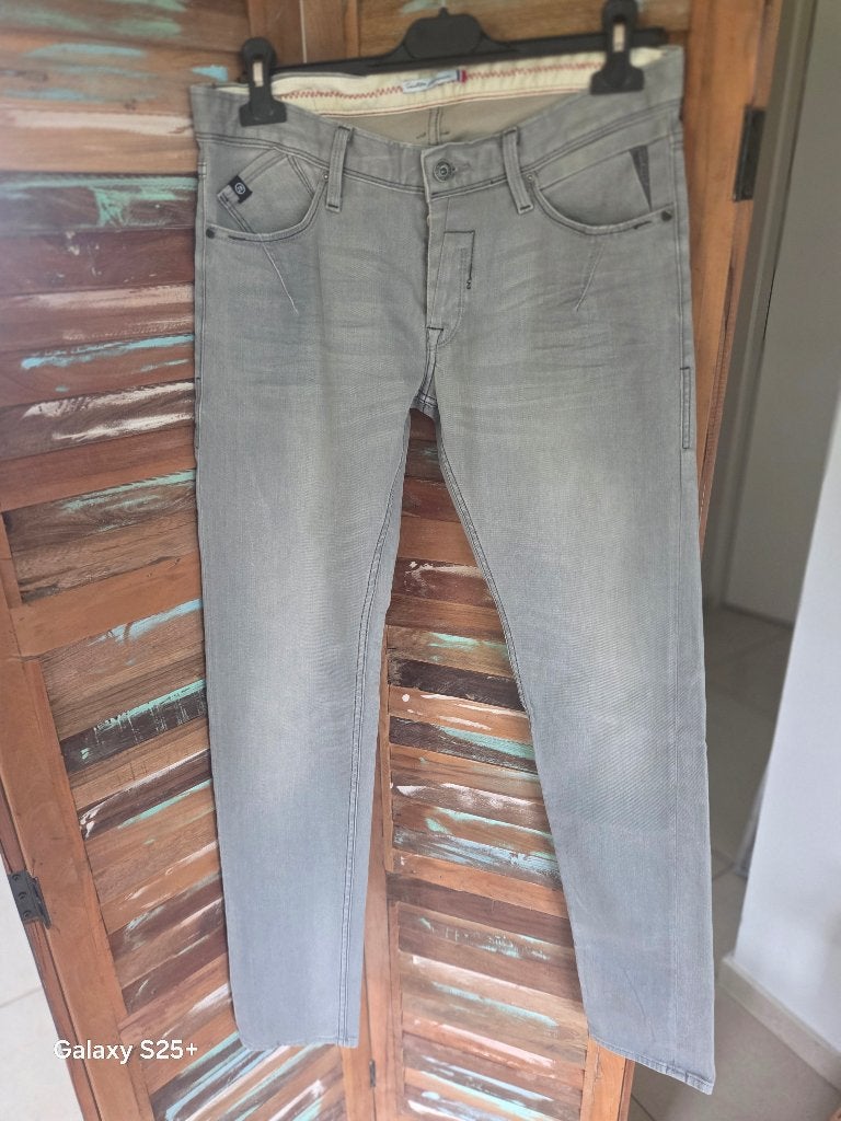 Grijze JEANS -De tijd van de kersen—Japan Rag-T 31, Kleding | Heren, Spijkerbroeken en Jeans, Ophalen, Zo goed als nieuw, Grijs