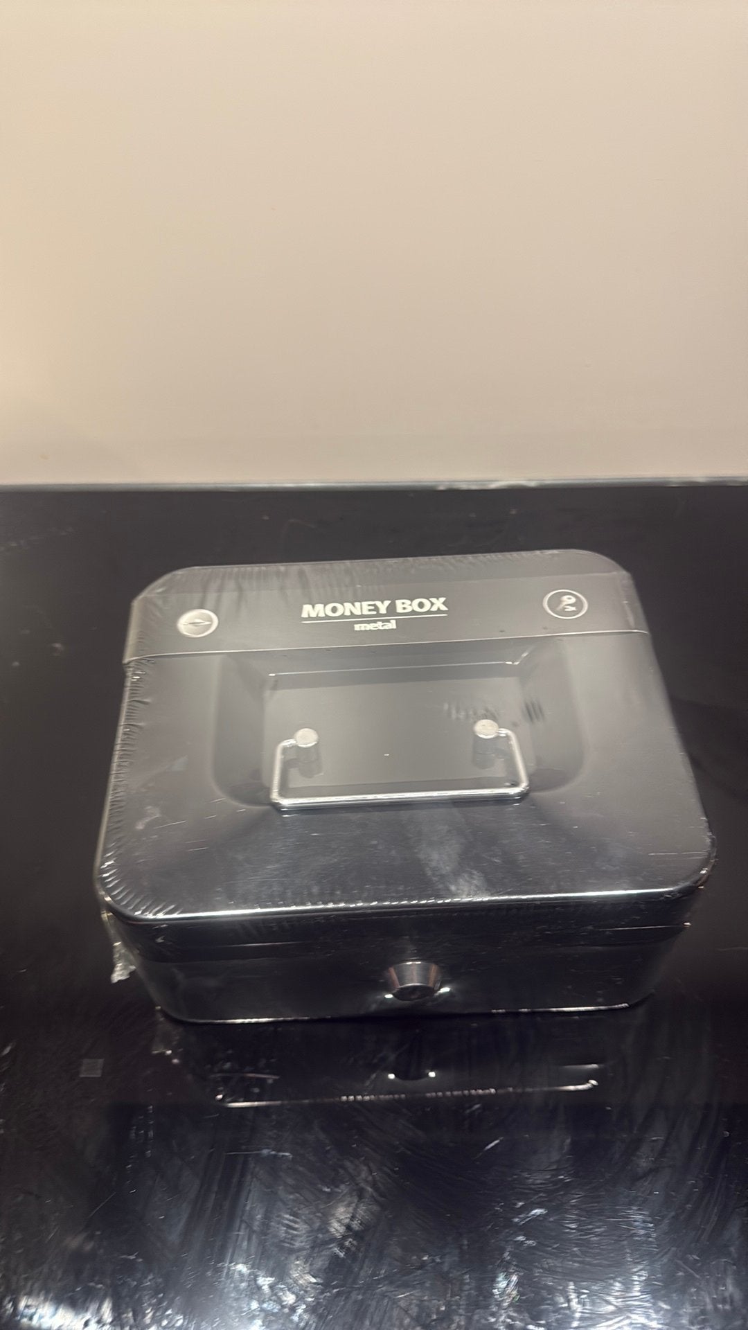 Metalen Geldkistje / Money Box (20x16 cm) – Zwart –, Ophalen