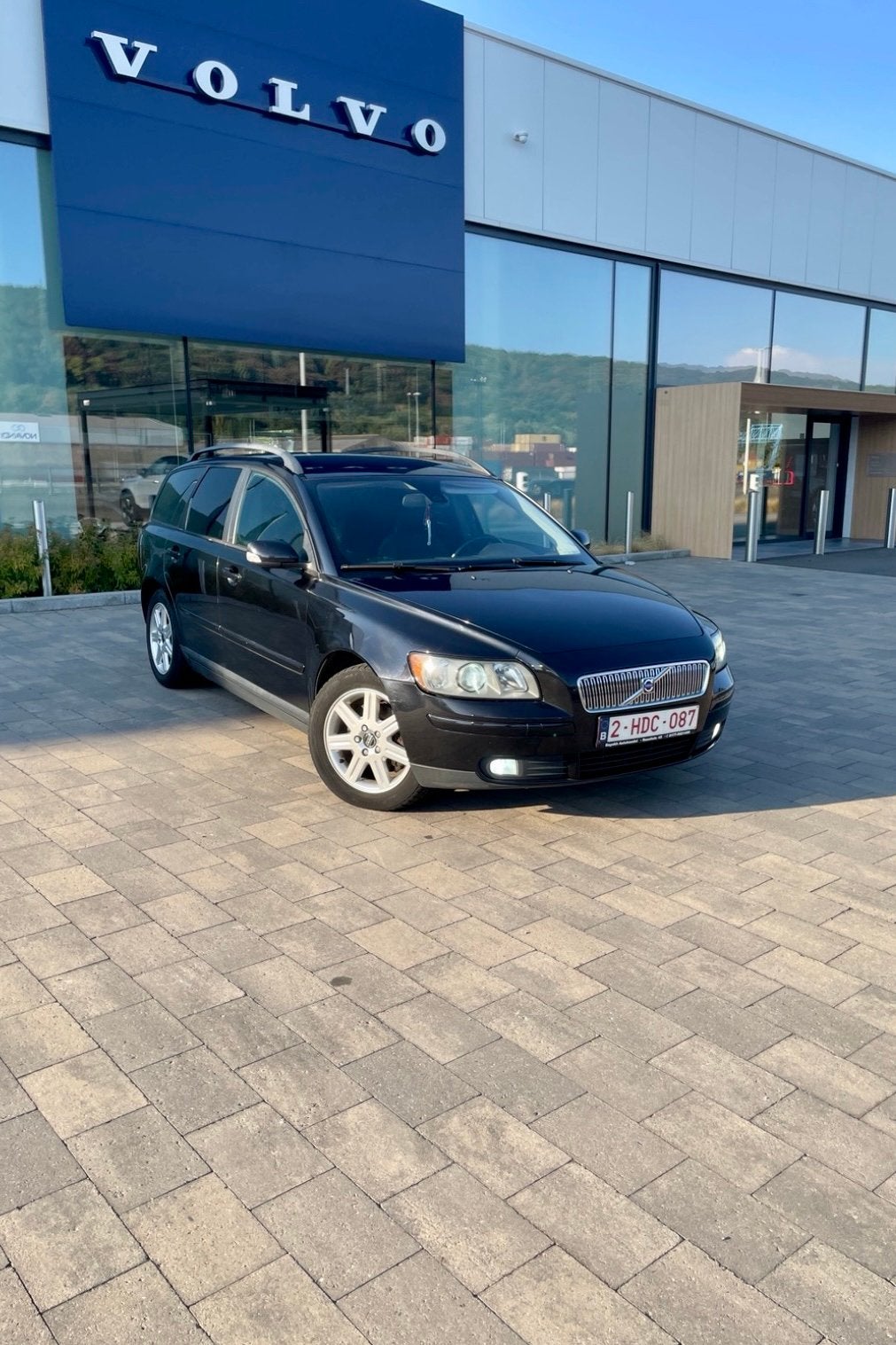 VOLVO V50 2.4i 170 CH – 5 CYLINDRES – GEARTRONIC, 2435 cm³, Achat, 750 kg, Alarme