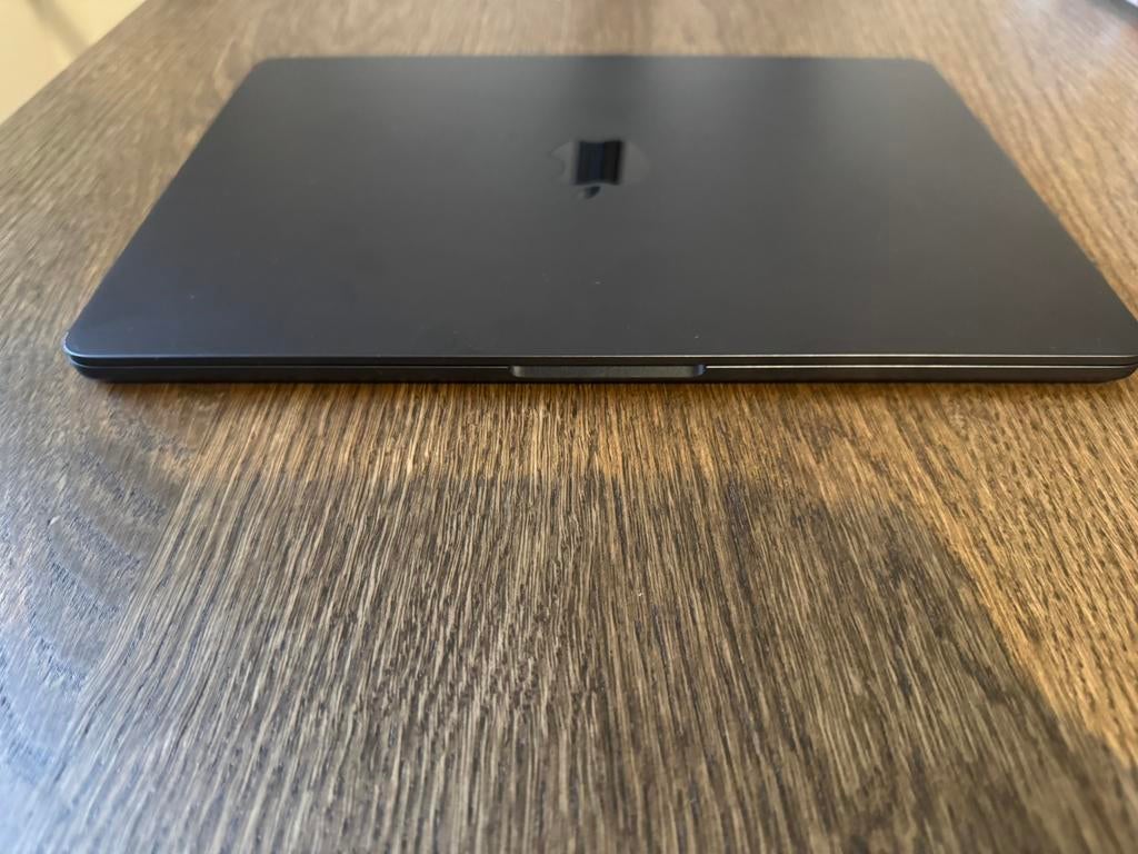 Macbook air 2022 m2 13 inch( 24 ram, 1tb), Computers en Software, Apple Macbooks, Zo goed als nieuw, MacBook, Ophalen