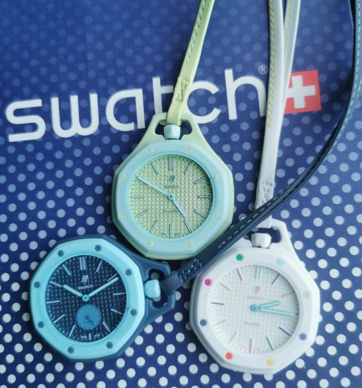Audemars Piguet x Swatch Royal Pop, Handtassen en Accessoires, Horloges | Heren, Ophalen of Verzenden