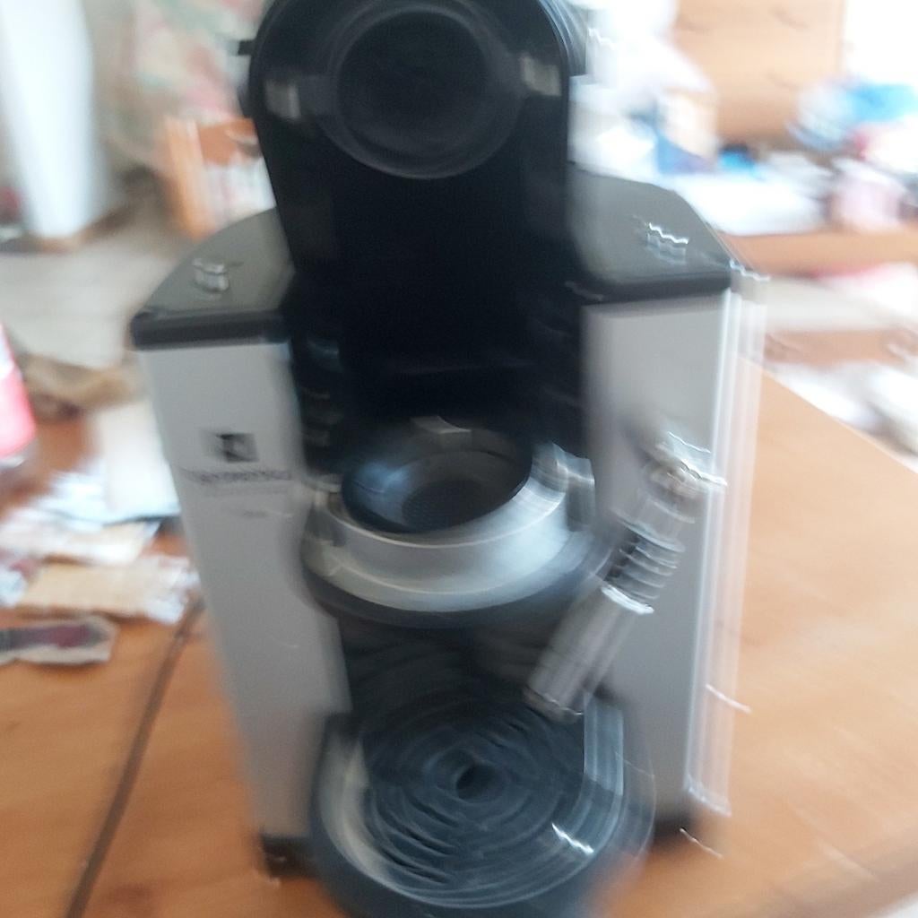 Nespresso  tout neuf  dans sa boîtes, Ophalen