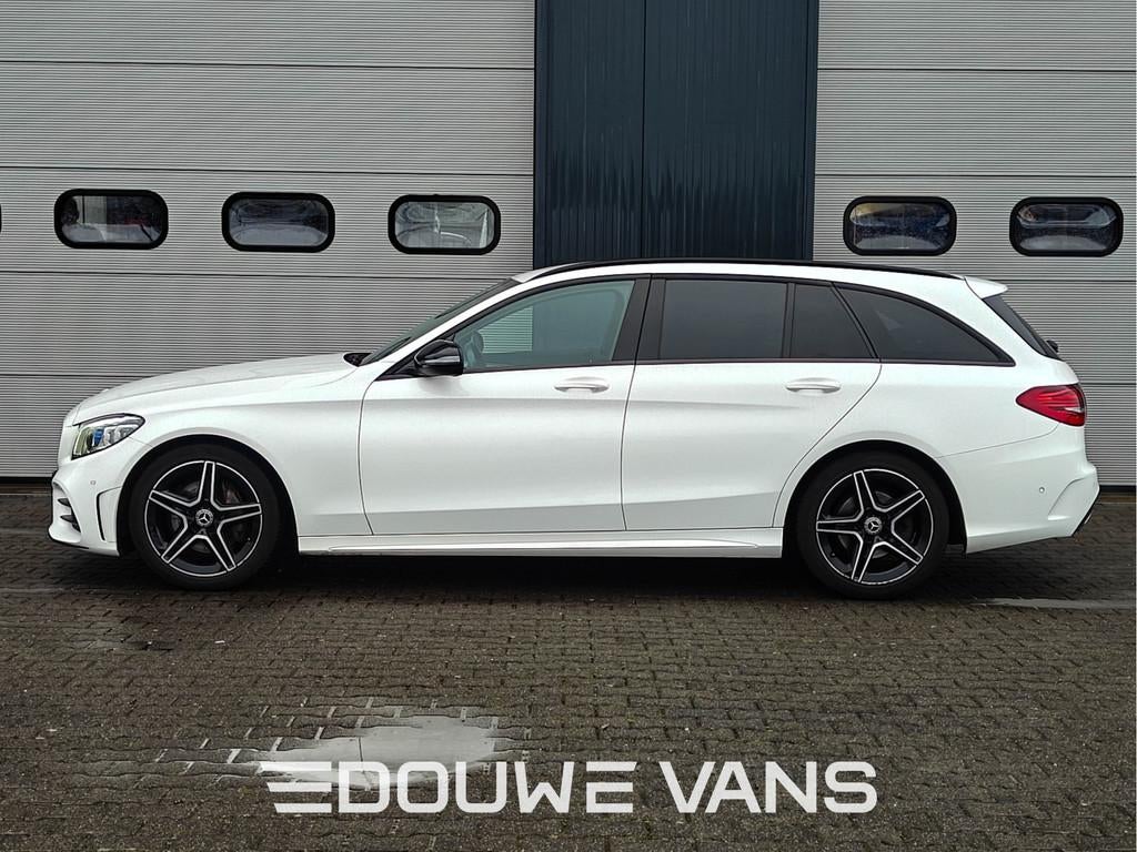 Mercedes-Benz C-Klasse Estate 200 AMG Night Edition Distroni, Auto's, Mercedes-Benz, Automaat, 197 pk, Gebruikt, Zwart