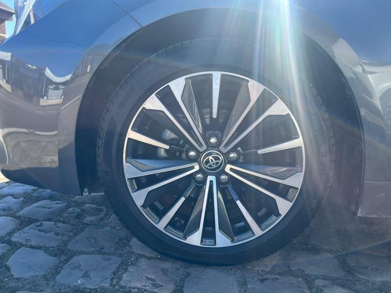 Toyota Corolla Style, Automaat, https://public.car-pass.be/vhr/cf1cb6c8-edb1-469e-9ab1-c45879baa93a, 72 kW, Corolla