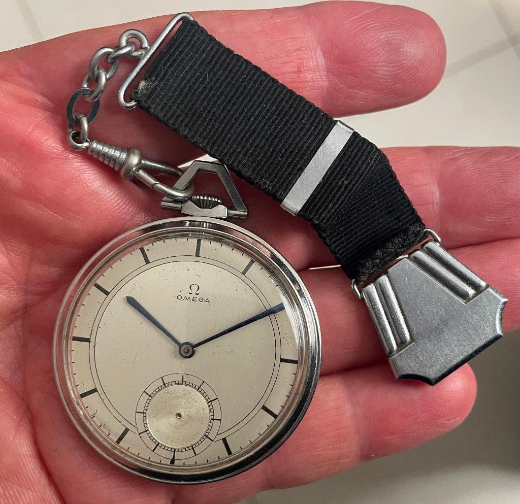 Montre OMEGA art déco avec sa chaine fonctionne, Avec chaîne, 1900 à 1930, Acier, Enlèvement