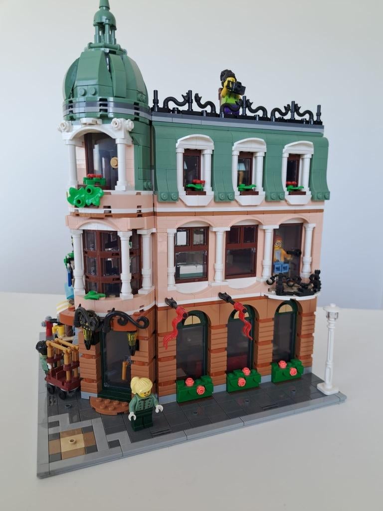 LEGO 10297 Boutique Hotel – Compleet, Enfants & Bébés, Jouets | Duplo & Lego, Enlèvement ou Envoi, Comme neuf, Complet, Lego