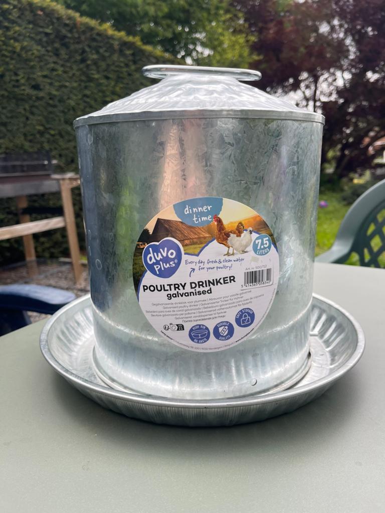 Abreuvoir pour poules, Enlèvement, Neuf, Abreuvement et Alimentation