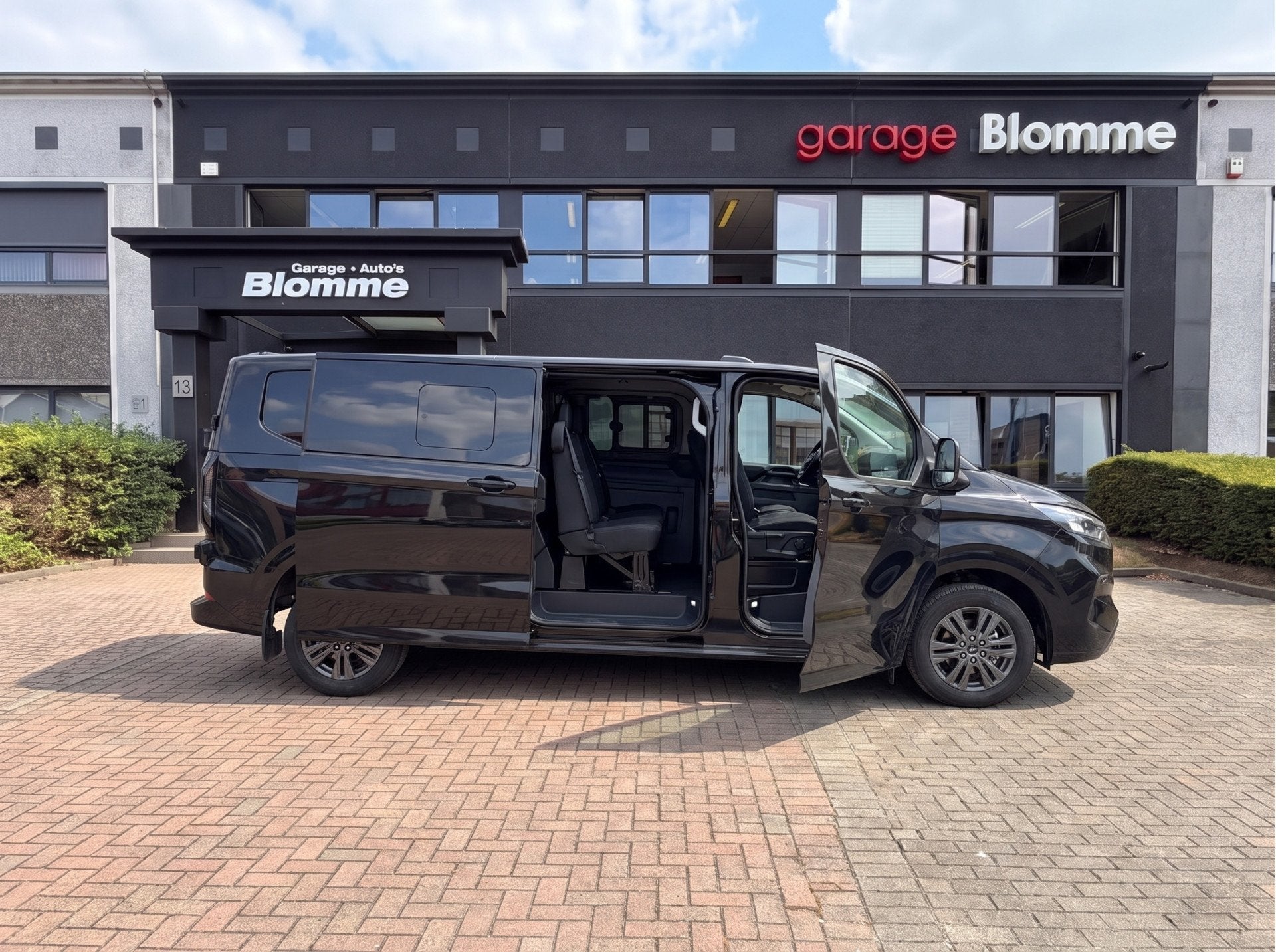 Ford Transit Custom 320 2.0 TDCI L2H1 Limited DC NIEUW ! 5-z, Achat, Entreprise, Alarme, Noir