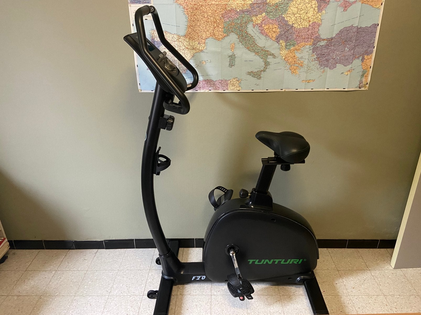 Hometrainer Tunturi F20, Ophalen, Zo goed als nieuw, Hometrainer