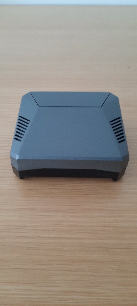 Raspberry Pi 4B + Argon ONE M.2 + SSD 240 Go, Enlèvement ou Envoi, Comme neuf