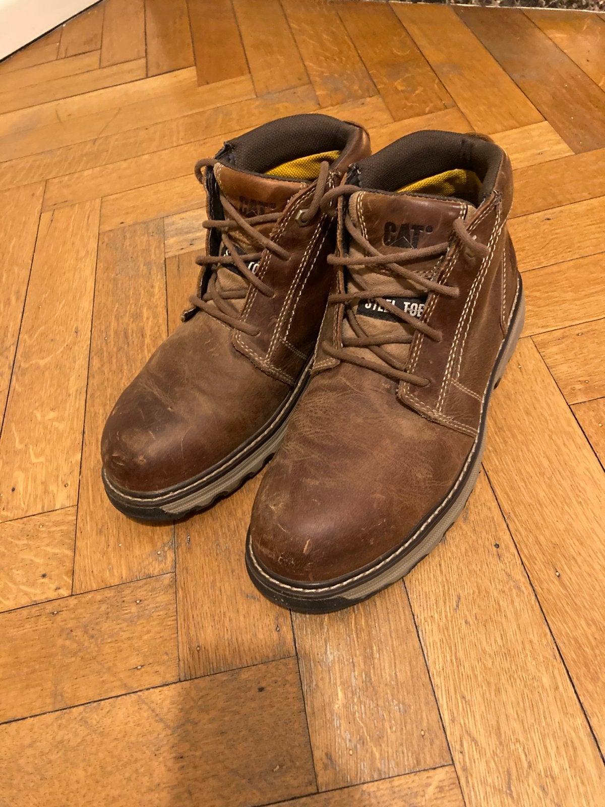 Caterpillar Chaussures de sécurité T1230 Steel Toe, Vêtements | Hommes, Enlèvement ou Envoi, Chaussures de travail, Brun, Porté