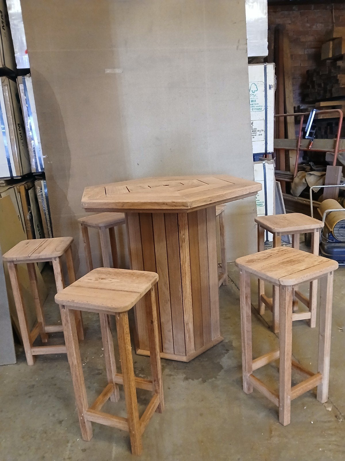 bar met 6 krukken, Ophalen, Nieuw