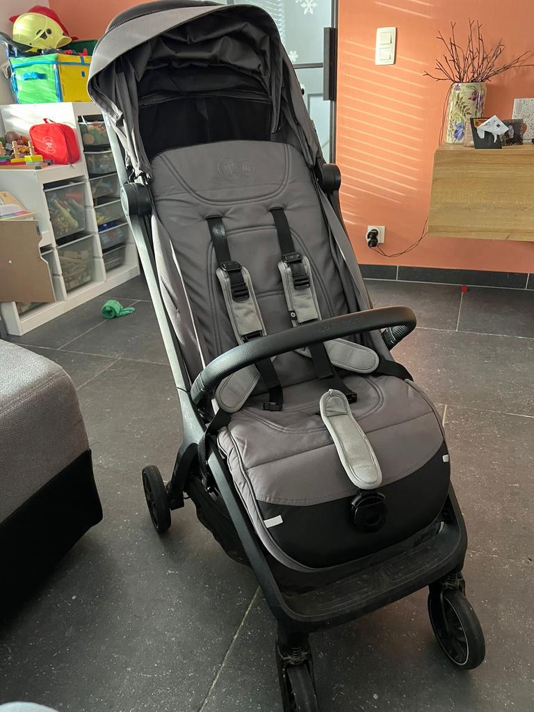 Kinderkraft opvouwbare buggy, Enfants & Bébés, Buggys, Comme neuf, Dossier réglable, Enlèvement
