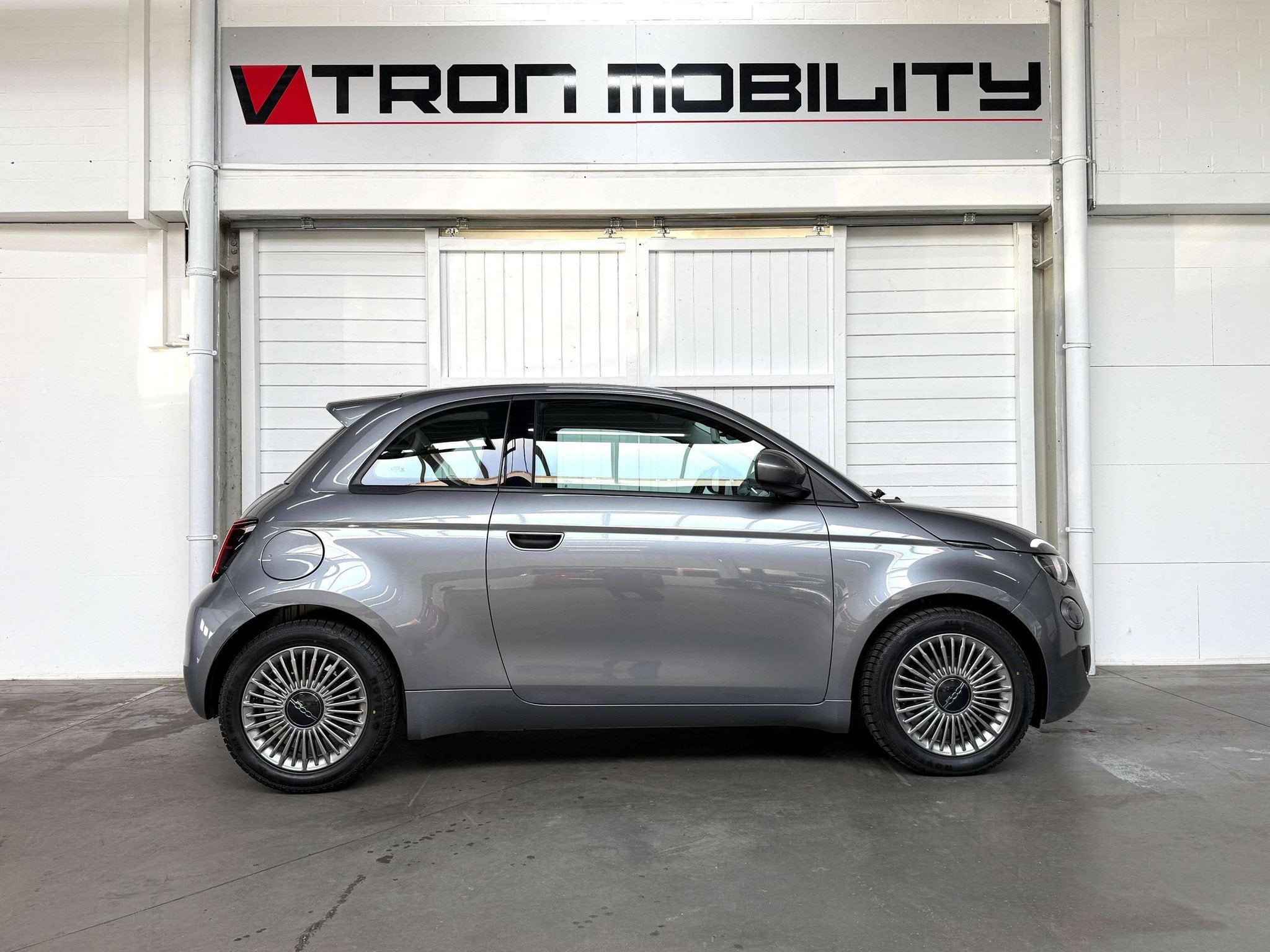 Fiat 500E Icon 24kWh BAT SoH 94% DAB*NAVI*CARPLAY*CC*LANEASS, Autos, Achat, https://public.car-pass.be/vhr/ecf2e1ac-c69b-4761-b420-3c806220e86c