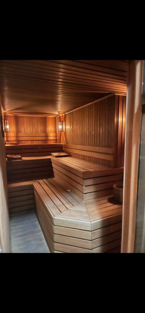 Wellness /sauna /turksebad /kamers te huur, 150 kWh/m²/an, Maison 2 façades, 380 m², 3 pièces