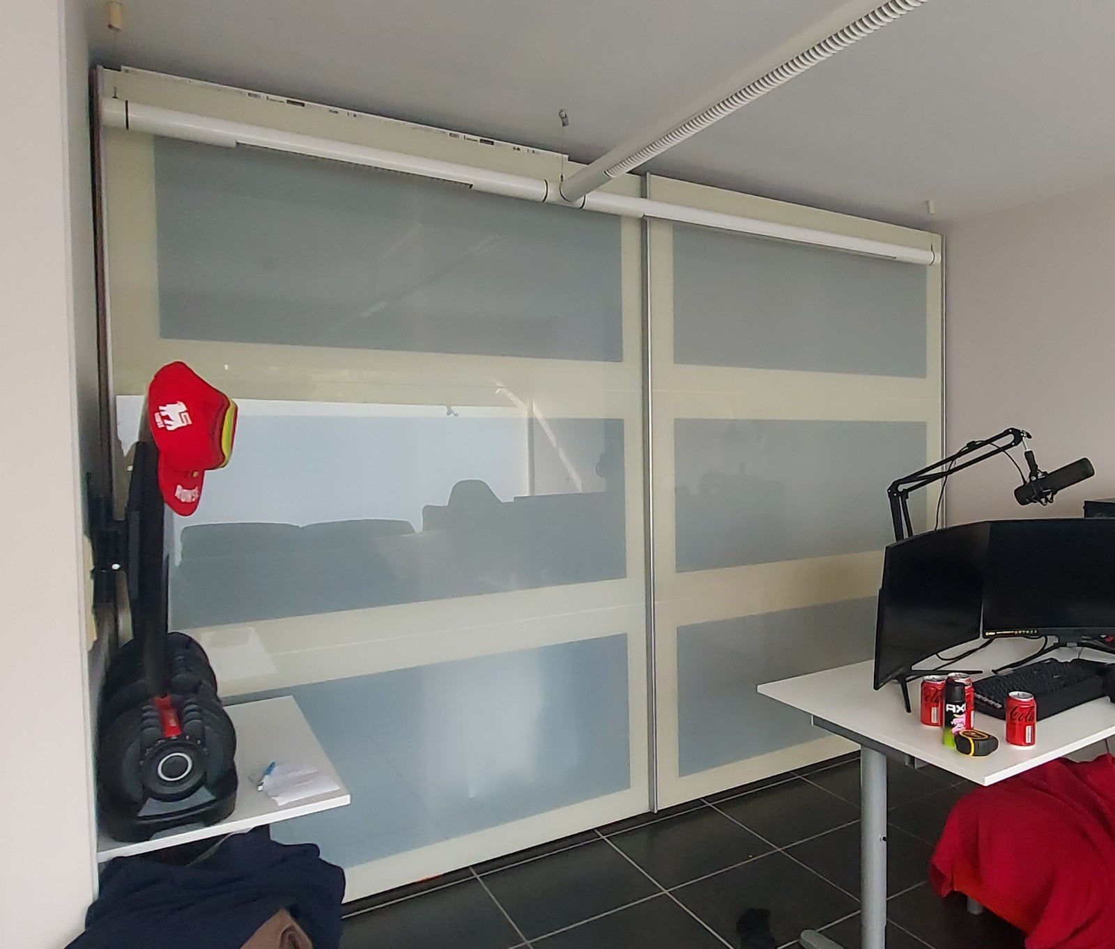 Gratis grote kleerkast/bureaukast, Ophalen, Met deur(en), Gebruikt, 200 cm of meer