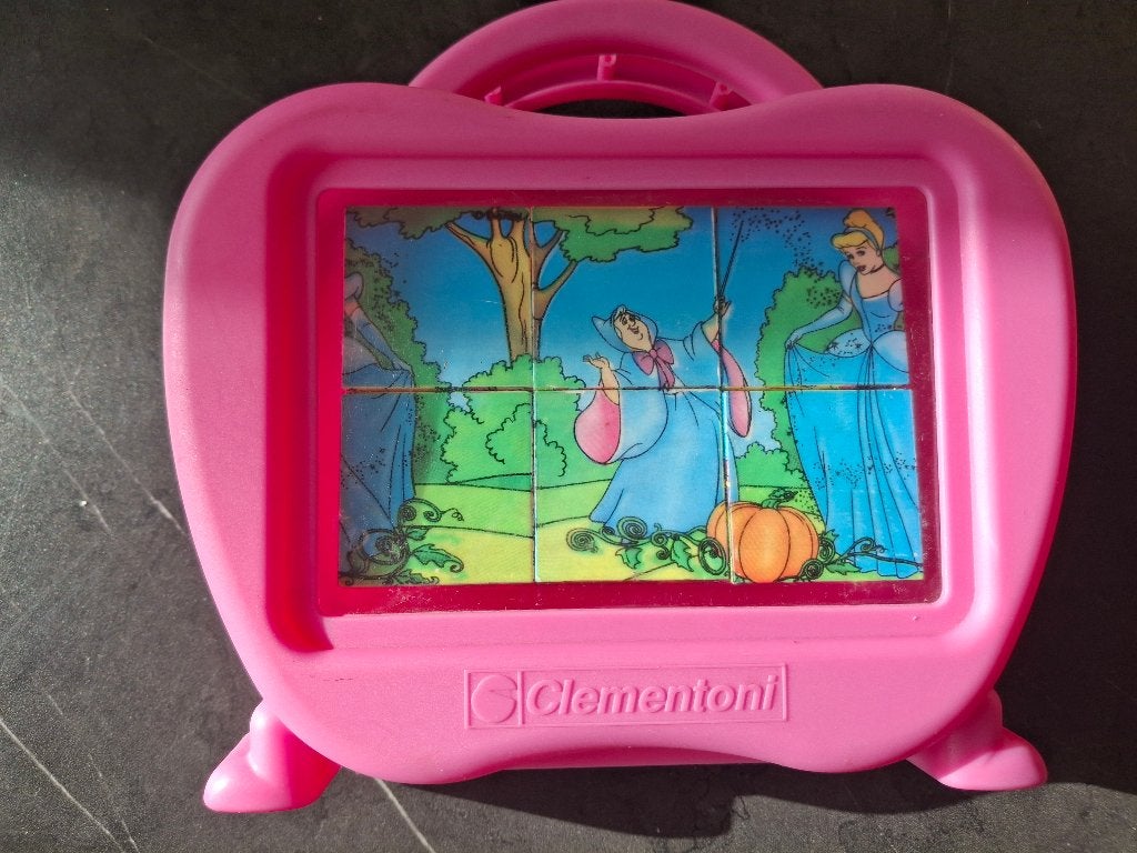 Kleine koffer met 6 puzzels (blokjes) vanaf 2 jaar., Kinderen en Baby's, Ophalen of Verzenden, Minder dan 10 stukjes, Gebruikt