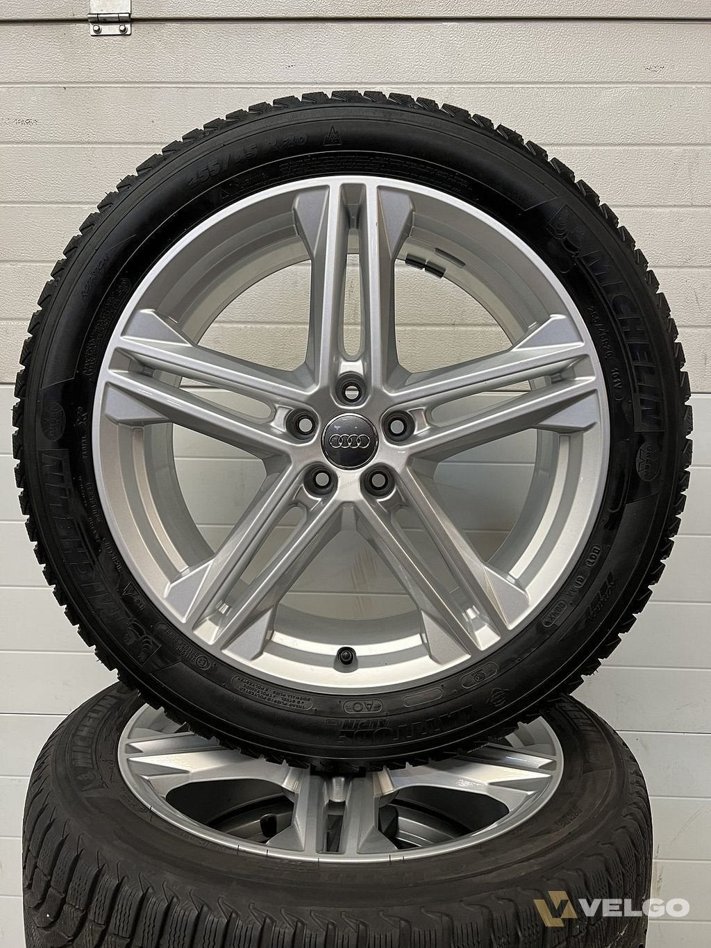 20’’ AUDI Q5 SQ5 VELGEN WINTERBANDEN ORIG TPMS DEMO SET, Pneus et Jantes, Pneus hiver, 255 mm, Véhicule de tourisme