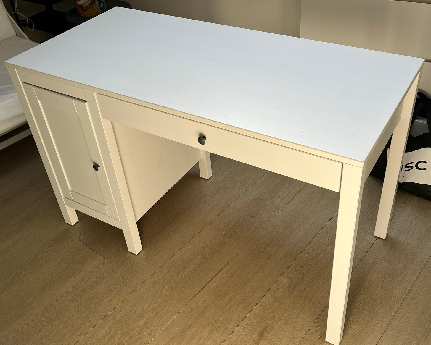 Bureau IKEA Hemnes, Huis en Inrichting, Bureaus, Ophalen, 120 cm, Hout, Zo goed als nieuw