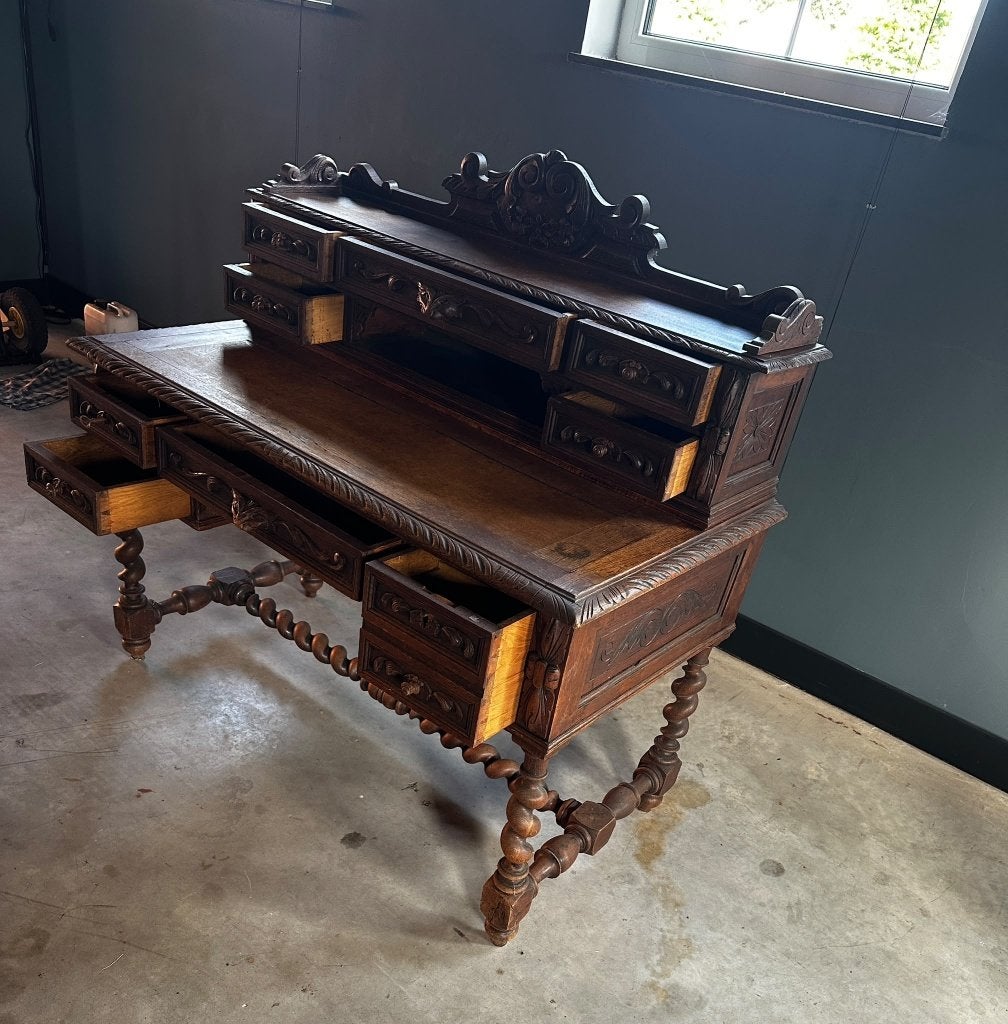 Antieke houten schrijftafel / bureau – rijkelijk gesneden, Ophalen