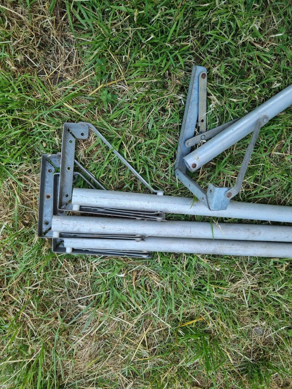Inklapbare poten voor stevig tafelblad, Huis en Inrichting, Ophalen, Gebruikt, Tafelpoot