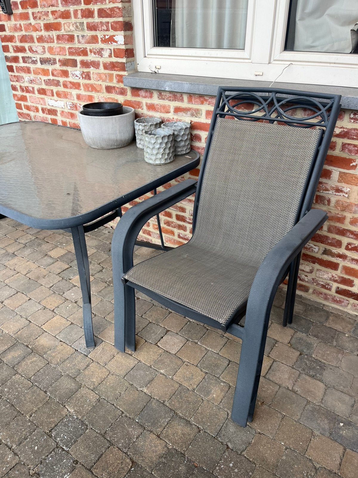 Metalen tuintafel met gehard glazen blad en stoelen, Tuin en Terras, Ophalen, Gebruikt