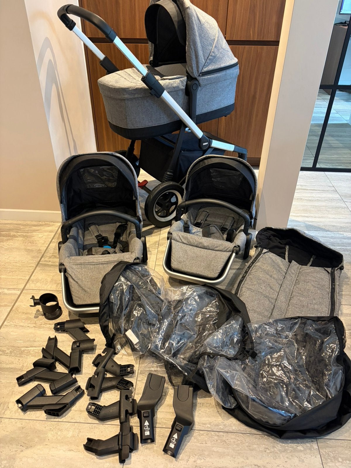 Grijze Thule Sleek kinderwagen voor 1 of 2 kinderen, Ophalen, Kinderwagen