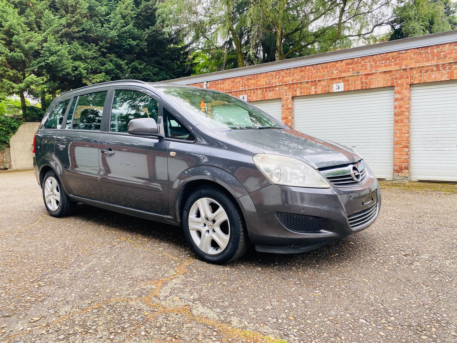 Belle Opel Zafira 1.7 diesel. 2010. 7 places. Avec contrôle, Achat, Phares directionnels, Entreprise, 7 places