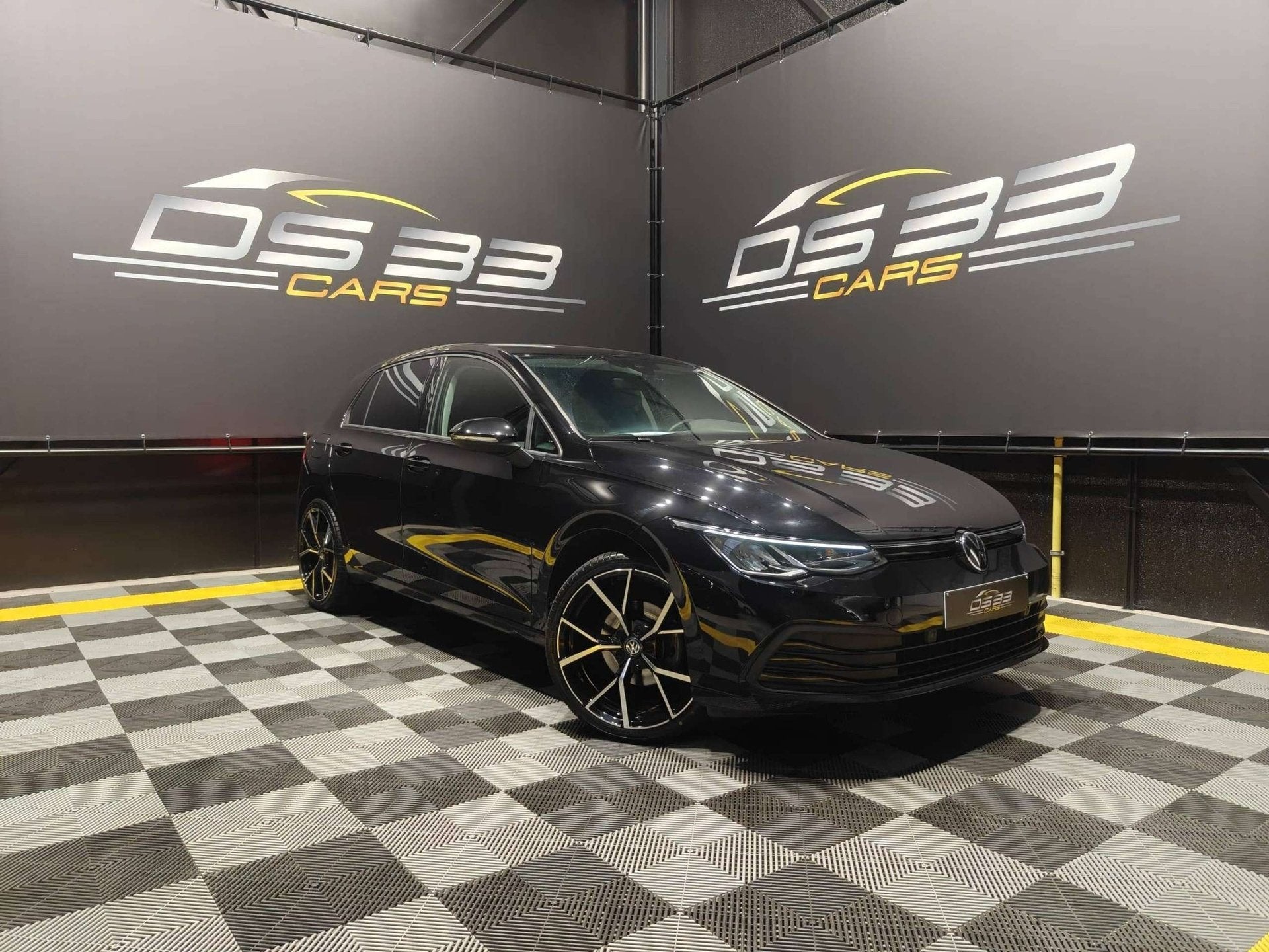 Volkswagen Golf 1.5 eTSI Life IQ/Virtual/AdCruise/Ambi/Apple, Automaat, Dealer onderhouden, Stof, 4 cilinders
