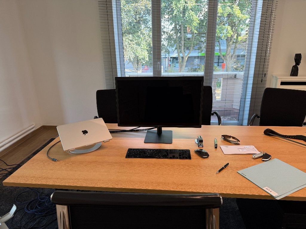 LG UltraFine Display 5K 27 inch, Computers en Software, Monitoren, Ophalen, IPS, Zo goed als nieuw, USB-C