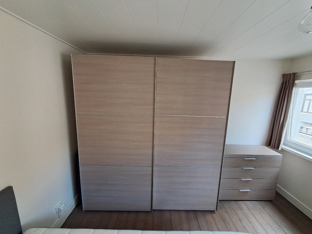 Mooie kleerkast met schuifdeuren in zeer goede staat., Huis en Inrichting, Ophalen, Met deur(en), 200 cm of meer, 150 tot 200 cm