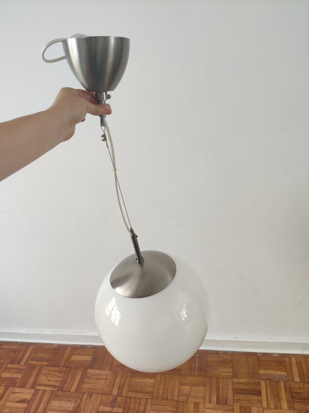 Ikea fado hanglamp, Enlèvement