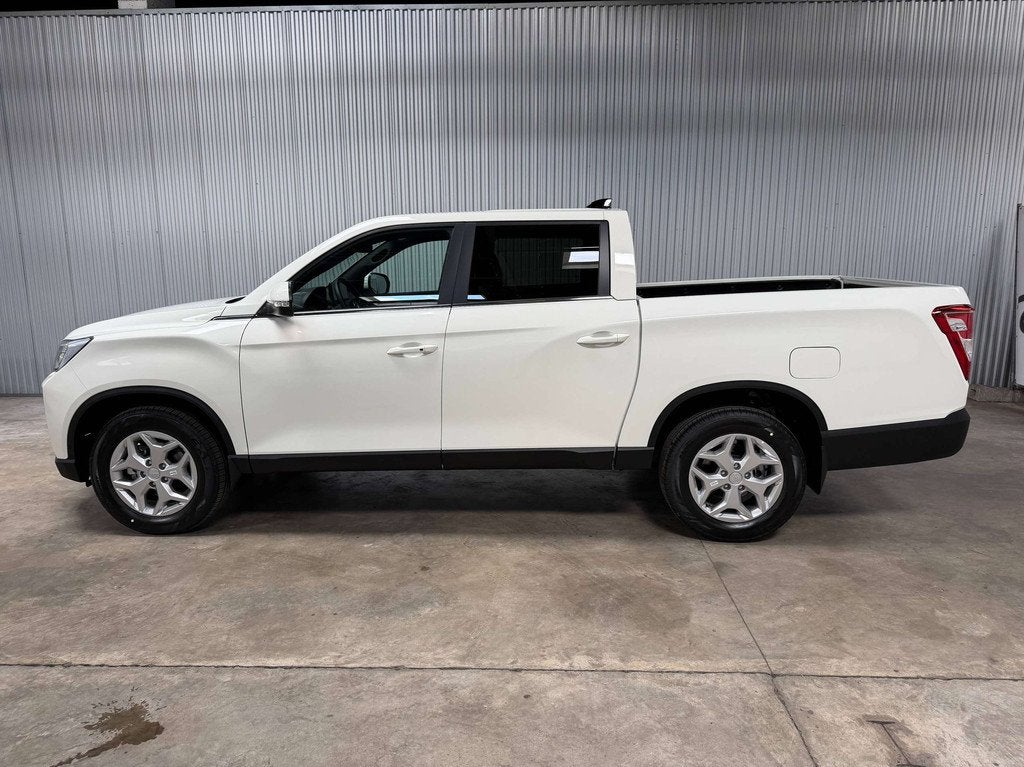 SsangYong Musso Grand Musso 2.2D Style Aut. NEW 0 KM! *€ 2, Automaat, 2157 cc, Gebruikt, 4 cilinders