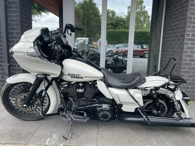 Harley Davidson Road Glide Special 107ci FLTRXS 10/2016, Motoren, Motoren | Harley-Davidson, 1745 cc, Bedrijf, Meer dan 35 kW