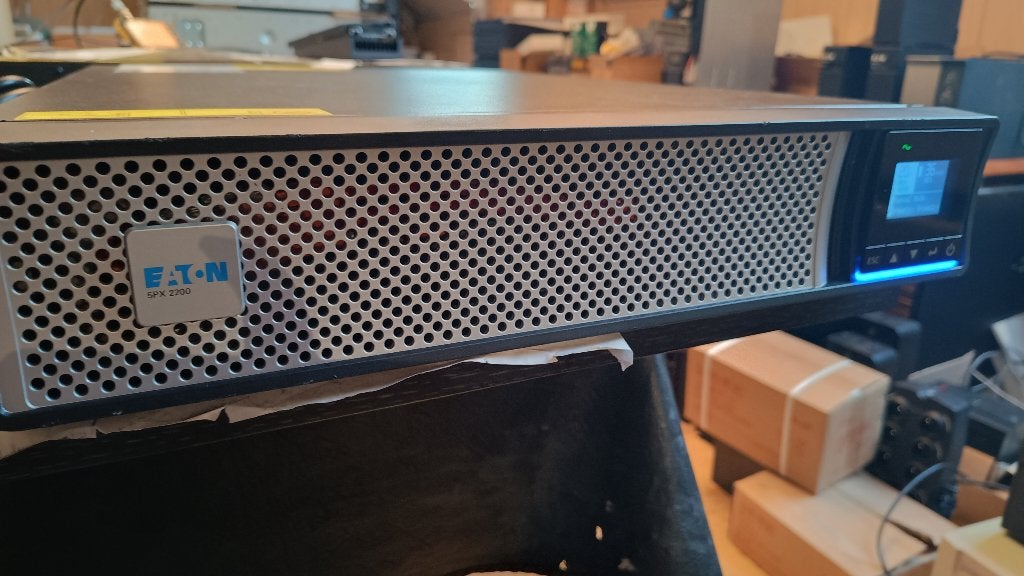 UPS EATON 5Px2200iRT 2U Gen2-2200W-Nouveau batterie-2U rack, Enlèvement ou Envoi, Utilisé