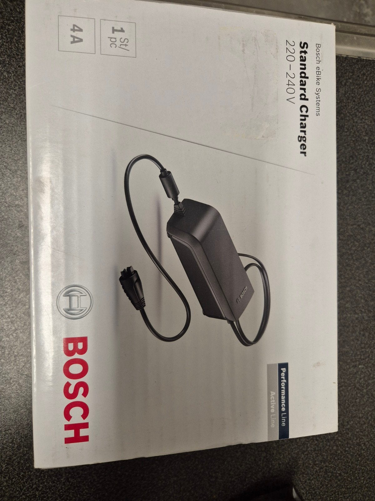 Bosch ebike charger 36V -4A 230V, Fietsen en Brommers, Ophalen, Zo goed als nieuw