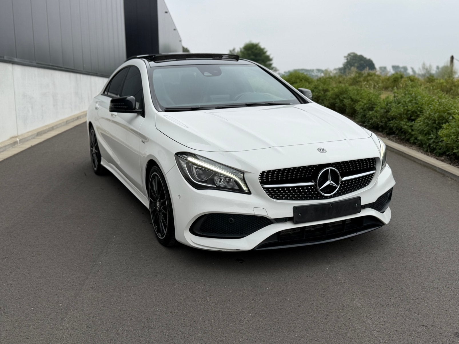 Mercedes cla 200d AMG, Auto's, 1995 cc, 4 cilinders, Wit, Leder