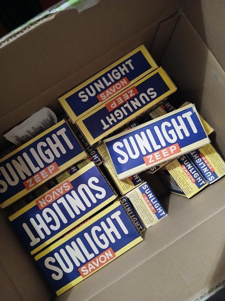 Oude sunlight zeep 3 € per doosje van 2 stukken zeep, Enlèvement ou Envoi