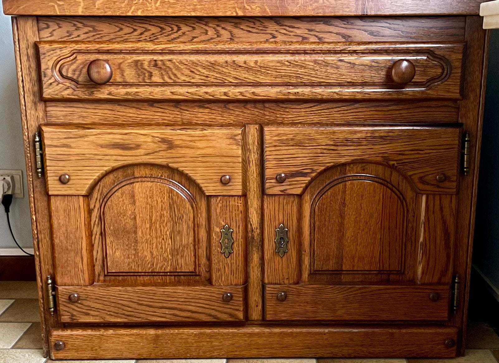 TV-kast-eik., Huis en Inrichting, Ophalen, Gebruikt, Eikenhout, Met lade(s)