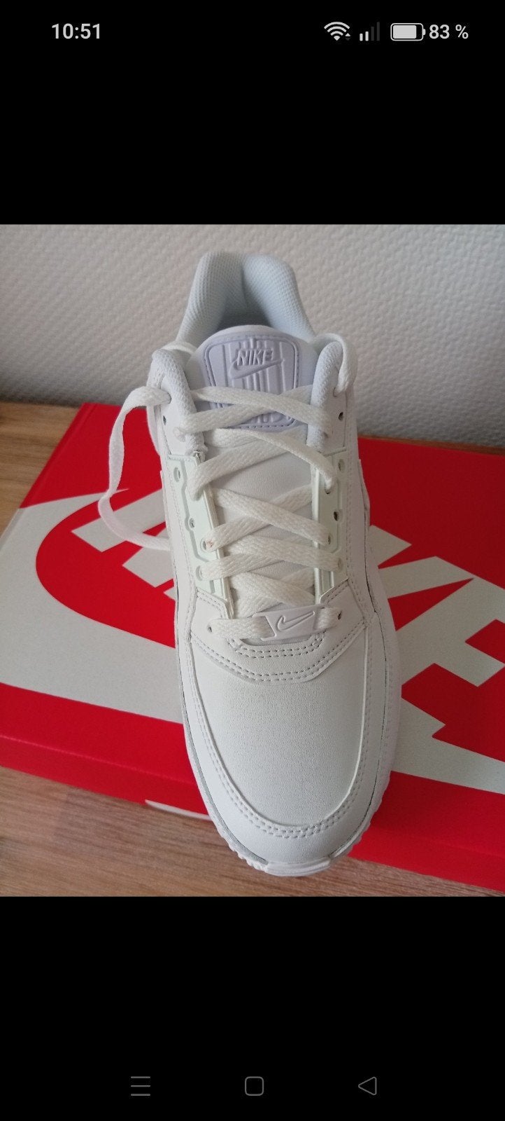 Basket Nike taille 42 neuf jamais porté, Enlèvement ou Envoi