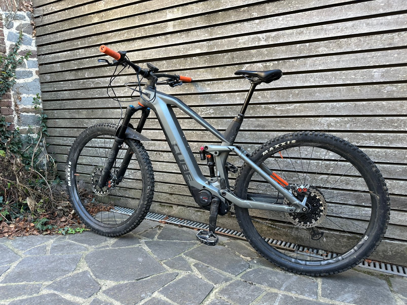 E-MTB Cube Stereo Hybrid 140 TM 625 (2021) Maat L 685 km, Fietsen en Brommers, Fietsen | Mountainbikes en ATB, Zo goed als nieuw
