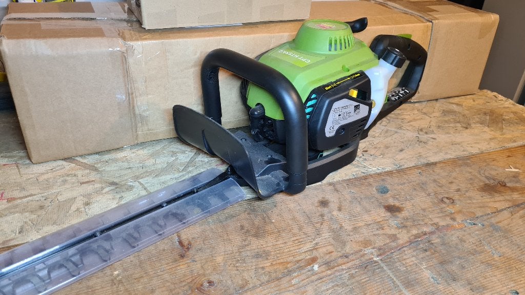 Heggenschaar NIEUW 55 cm 26 cc, Ophalen of Verzenden, Nieuw, Benzine, Central park