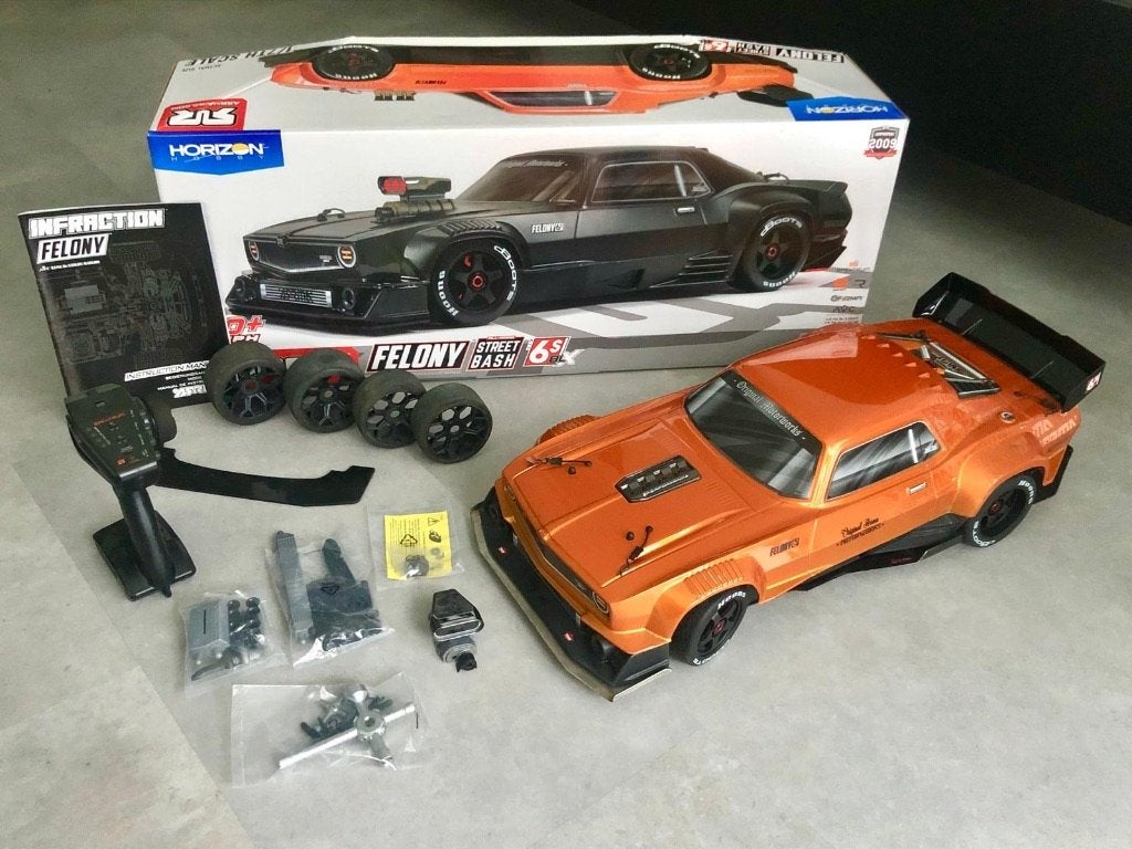 ARRMA FELONY 1/7 – BRUTE KRACHT & SNELHEID!, Hobby en Vrije tijd, Zo goed als nieuw, Auto onroad, RTR (Ready to Run), Overige schalen