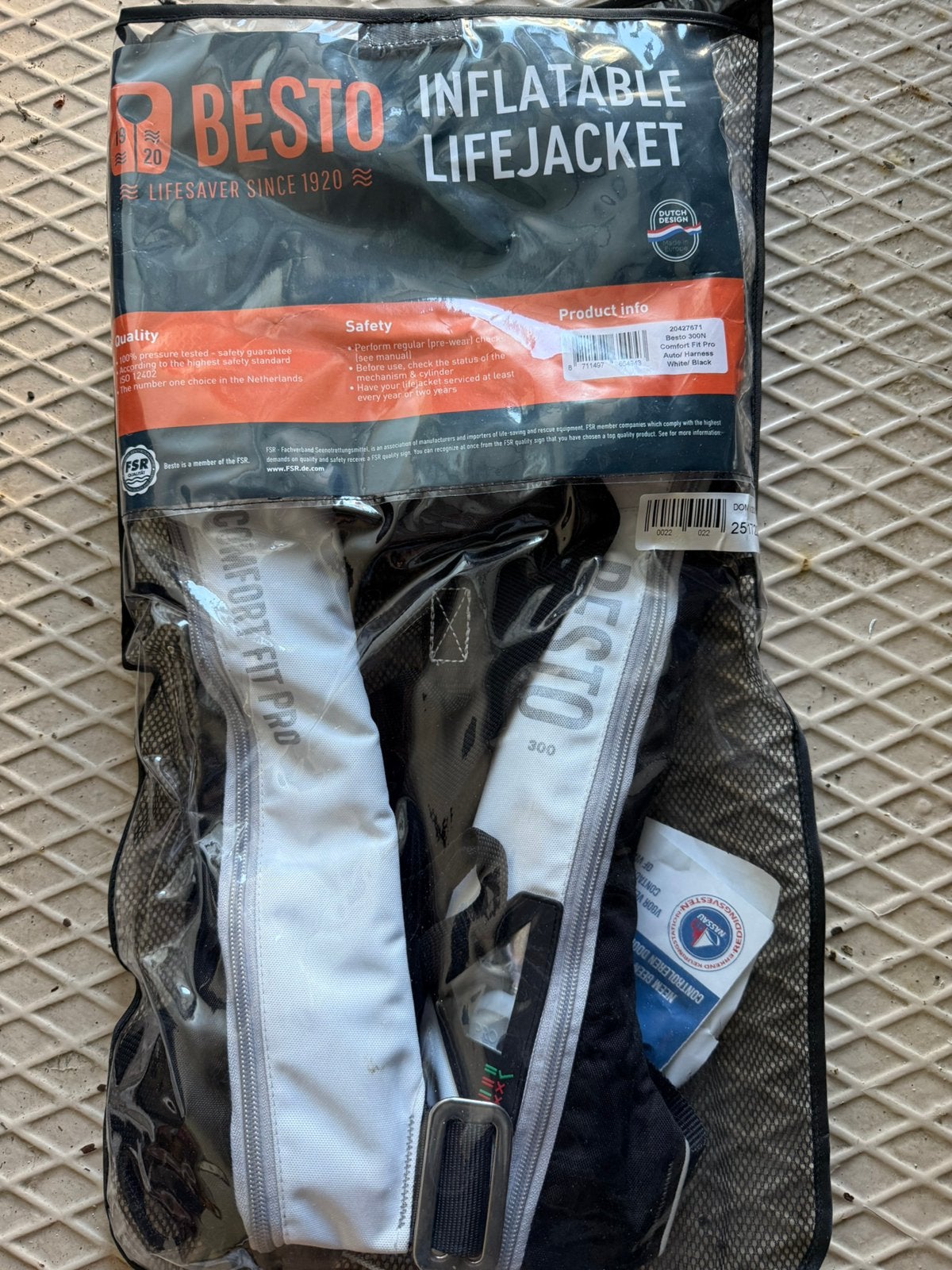 Nieuw Besto Comfort Pro 300N reddingsvest, Watersport en Boten, Ophalen of Verzenden, Nieuw, Dame of Heer, Reddingsvest of Zwemvest
